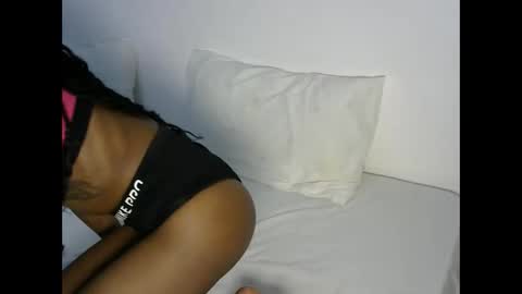 Snapshot of prettyquiny254 chatting on 10/18/25, 06:30 prettyquiny254 online show from 10/18/25, 06:30