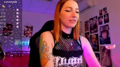 Snapshot of prettyreckess chatting on 02/12/25, 02:21 Mila -NONUDE MODEL online show from 02/12/25, 02:21