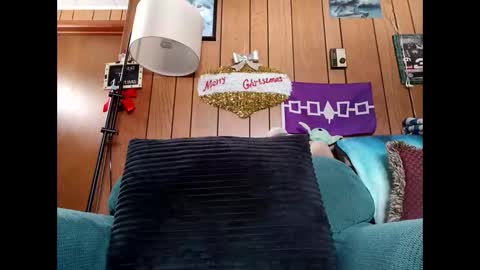 prettysolid7 online show from 12/01/25, 07:52