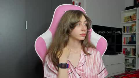 Sophie  next stream will be at Monday  i will wait you guys  online show from 10/24/25, 06:15