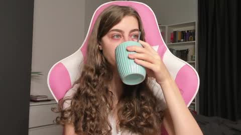 Sophie  next stream will be at Monday  i will wait you guys  online show from 05/11/26, 06:19