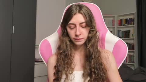 Sophie  next stream will be at Monday  i will wait you guys  online show from 05/14/26, 05:47