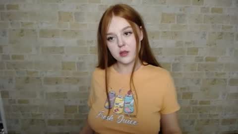 Snapshot of prettyvalerii_ chatting on 01/27/25, 08:39 Valeri online show from 01/27/25, 08:39