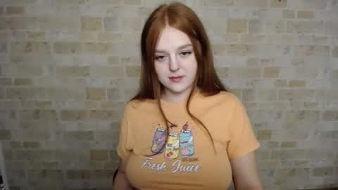 Snapshot of prettyvalerii_ chatting on 01/29/25, 11:04 Valeri online show from 01/29/25, 11:04