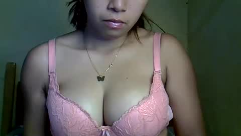 Snapshot of prettyy01 chatting on 05/28/26, 02:03 prettyy01 online show from 05/28/26, 02:03