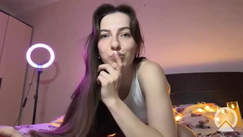 prettyyy_angel online show from 11/23/25, 03:56