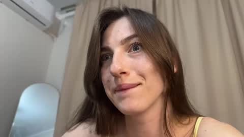 prettyyy_angel online show from 05/13/26, 05:10