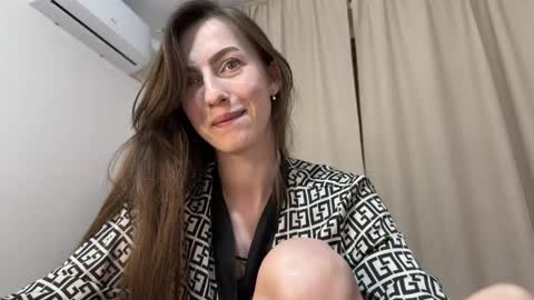 prettyyy_angel online show from 05/16/26, 07:01