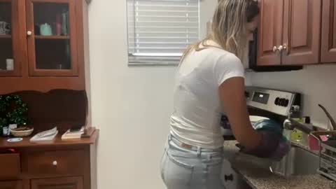 prettyyykittyyy22 online show from 04/25/26, 04:48