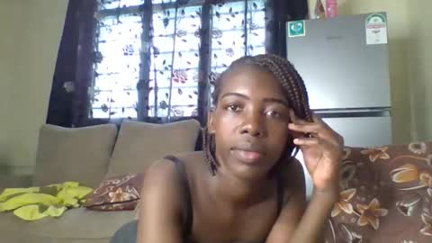 prettyzuzu online show from 09/26/25, 07:01