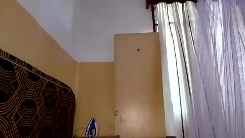 prettyzuzu online show from 09/30/25, 06:18