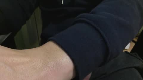 Snapshot of prevision chatting on 11/02/25, 03:42 Pablo online show from 11/02/25, 03:42