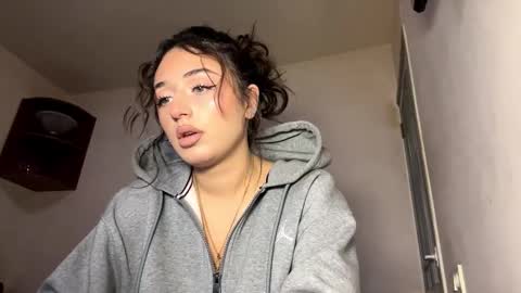 Snapshot of pricillalivsey chatting on 12/20/25, 10:22 Sofi online show from 12/20/25, 10:22