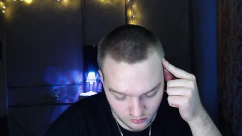 Snapshot of princ4real chatting on 12/13/24, 01:22 prince online show from 12/13/24, 01:22