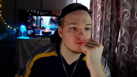 Snapshot of princ4real chatting on 02/20/25, 06:50 prince online show from 02/20/25, 06:50