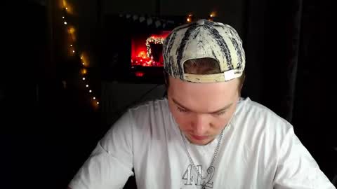 Snapshot of princ4real chatting on 02/25/25, 08:41 prince online show from 02/25/25, 08:41