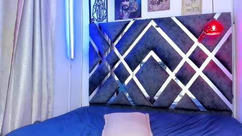 prince_arthur77 online show from 01/16/25, 12:53