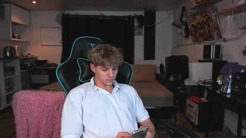 prince online show from 12/02/25, 12:43