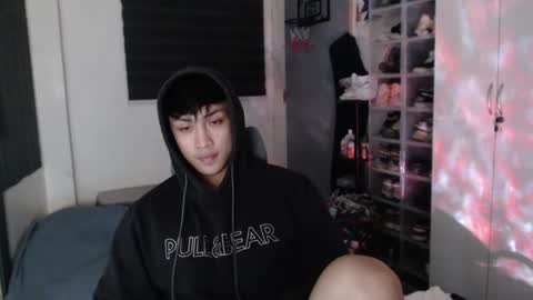 Snapshot of princeadrianx chatting on 06/08/26, 05:24 Prince Adrian online show from 06/08/26, 05:24