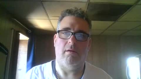Snapshot of princeofdarkness66 chatting on 05/01/26, 05:28 johnny online show from 05/01/26, 05:28