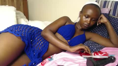 Snapshot of princeslov1 chatting on 04/04/26, 10:46 Shan online show from 04/04/26, 10:46