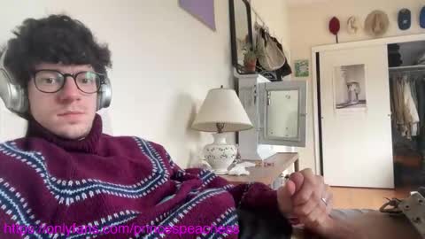 Peaches online show from 02/17/26, 06:25