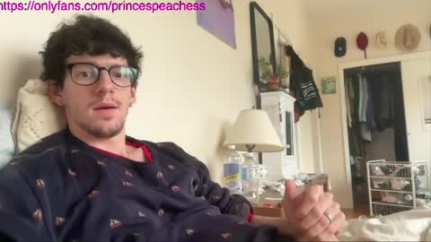 Peaches online show from 05/09/26, 10:48