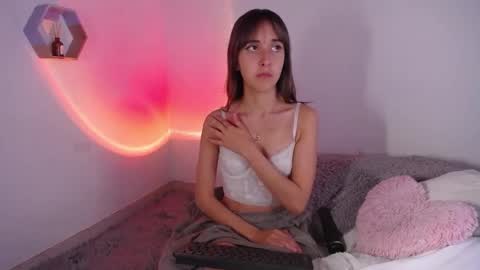 Emily online show from 09/22/25, 05:15