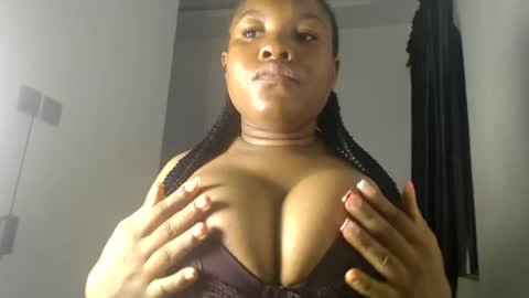 Snapshot of princess_karinaa chatting on 06/15/26, 05:09 Karina online show from 06/15/26, 05:09