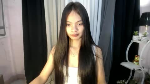 Snapshot of princess_luxe chatting on 02/26/26, 11:31 Cutie Princess online show from 02/26/26, 11:31