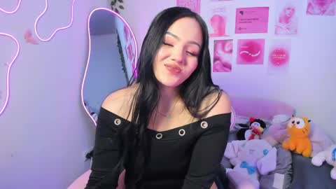Snapshot of princess_saris chatting on 05/30/26, 06:27 online show from 05/30/26, 06:27