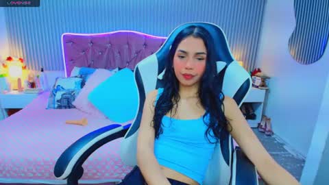 Snapshot of princess_skinny18 chatting on 06/21/26, 10:34 princess_skinny18 online show from 06/21/26, 10:34