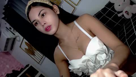 Snapshot of princess_stellaxx chatting on 01/02/25, 03:05 Estela online show from 01/02/25, 03:05