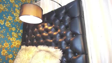 Snapshot of princess_trans chatting on 12/15/24, 10:50 Maria  Im looking for a local and socal fucking guy online show from 12/15/24, 10:50