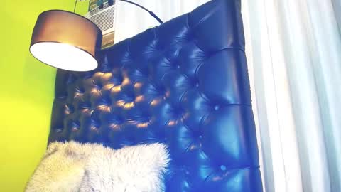 Snapshot of princess_trans chatting on 12/26/24, 12:36 Maria  Im looking for a local and socal fucking guy online show from 12/26/24, 12:36