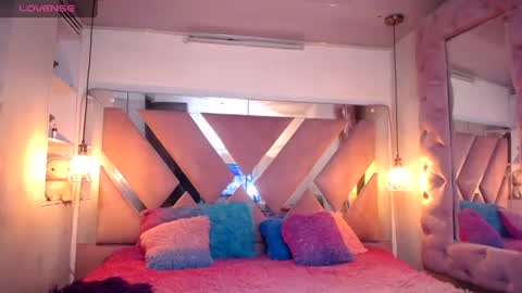 princessa_charlotte online show from 06/20/26, 08:00