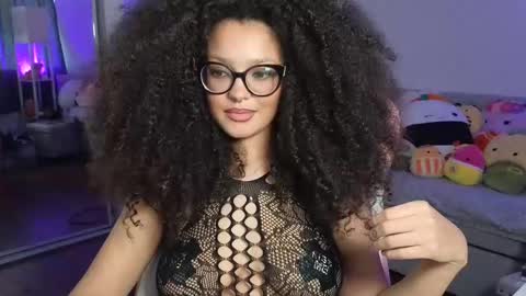 Snapshot of princessamberrrxo chatting on 11/15/25, 12:52 Amber online show from 11/15/25, 12:52