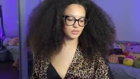 Snapshot of princessamberrrxo chatting on 12/05/25, 07:17 Amber online show from 12/05/25, 07:17