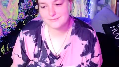 NOTYOURTYPICALBARBIE online show from 04/25/26, 10:07