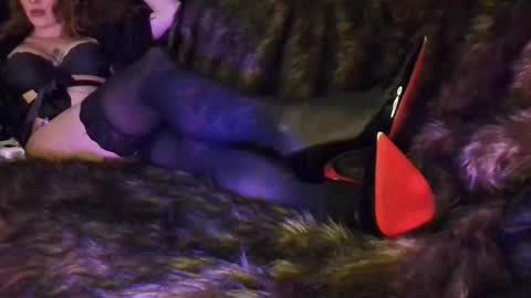 Princess Cherry online show from 11/12/25, 07:20