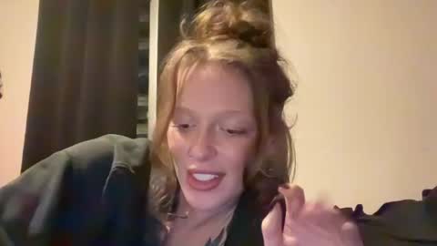 Snapshot of princesscherries chatting on 06/10/26, 03:39 Princess Cherry online show from 06/10/26, 03:39