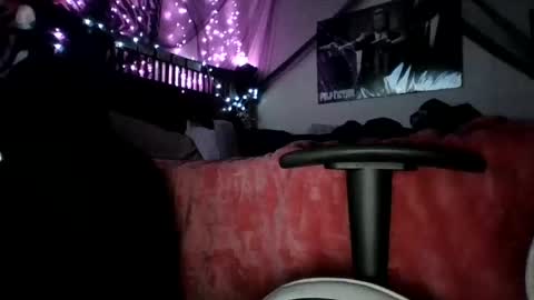 Snapshot of princesshollylove chatting on 10/10/25, 06:12 Holly love online show from 10/10/25, 06:12