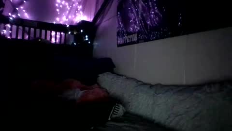 Snapshot of princesshollylove chatting on 11/04/25, 04:55 Holly love online show from 11/04/25, 04:55