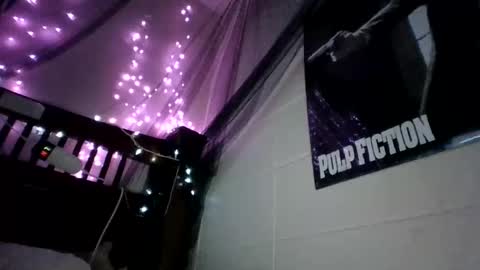 Snapshot of princesshollylove chatting on 11/06/25, 12:22 Holly love online show from 11/06/25, 12:22