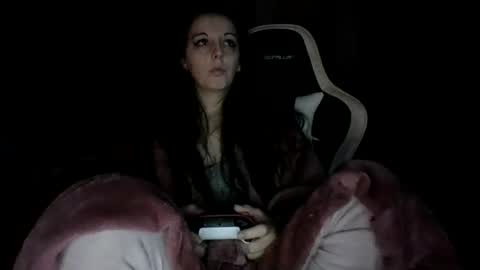 Snapshot of princesshollylove chatting on 01/07/26, 08:11 Holly love online show from 01/07/26, 08:11