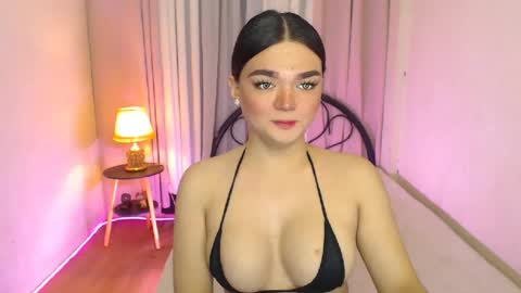 Snapshot of princesshugecumontop chatting on 07/20/26, 03:58 PrincessDONT FORGET TO FOLLOW ME online show from 07/20/26, 03:58