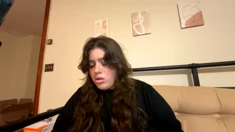Snapshot of princesslaylaa chatting on 10/18/25, 07:53 princessviccxo online show from 10/18/25, 07:53