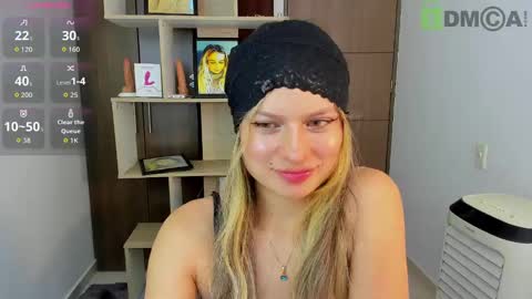Snapshot of princessmariana25 chatting on 10/14/25, 07:25 princessmariana25 online show from 10/14/25, 07:25