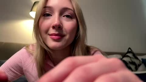 Snapshot of princessmood chatting on 04/21/26, 01:28 Kate online show from 04/21/26, 01:28
