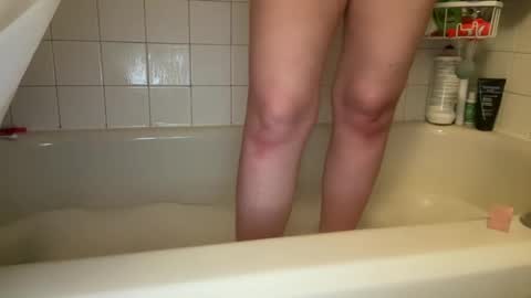 Snapshot of princessoftenis44 chatting on 02/28/25, 10:06 princessoftenis44 online show from 02/28/25, 10:06